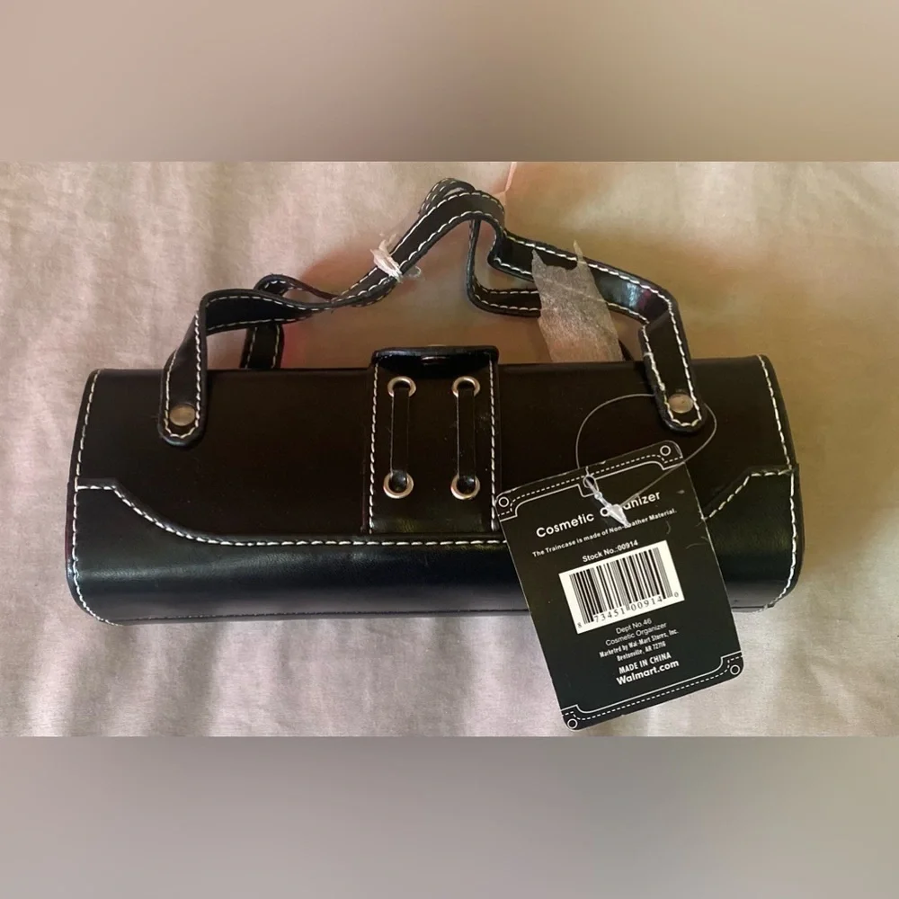Show colors luxurious cosmetic organizer